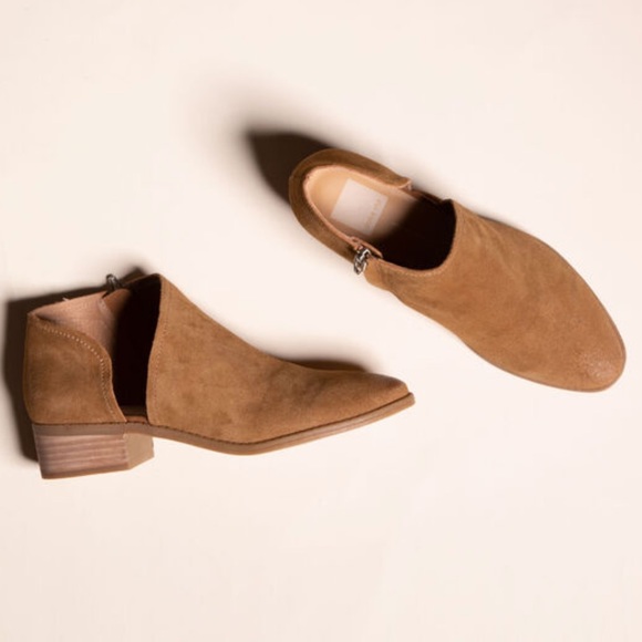 NWT Dolce Vita Tan Booties - Picture 3 of 7
